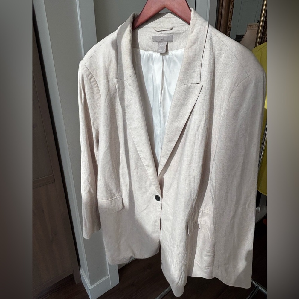 H&M Classic Cream Blazer